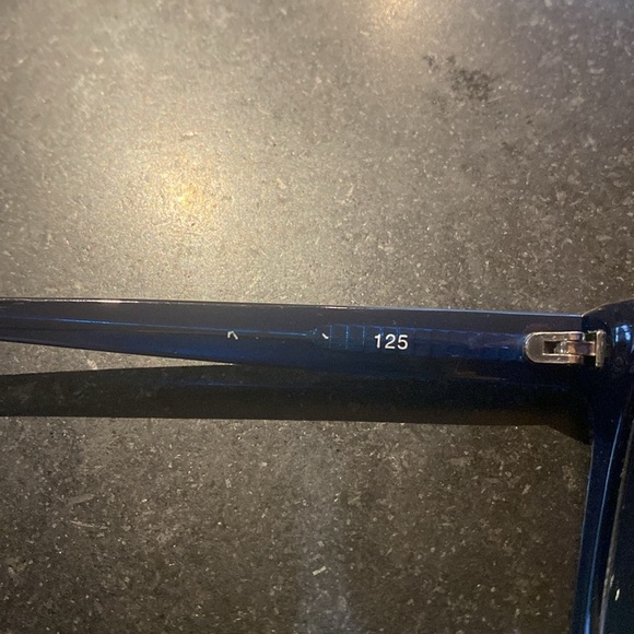 Quay Sunnies - Picture 11 of 12